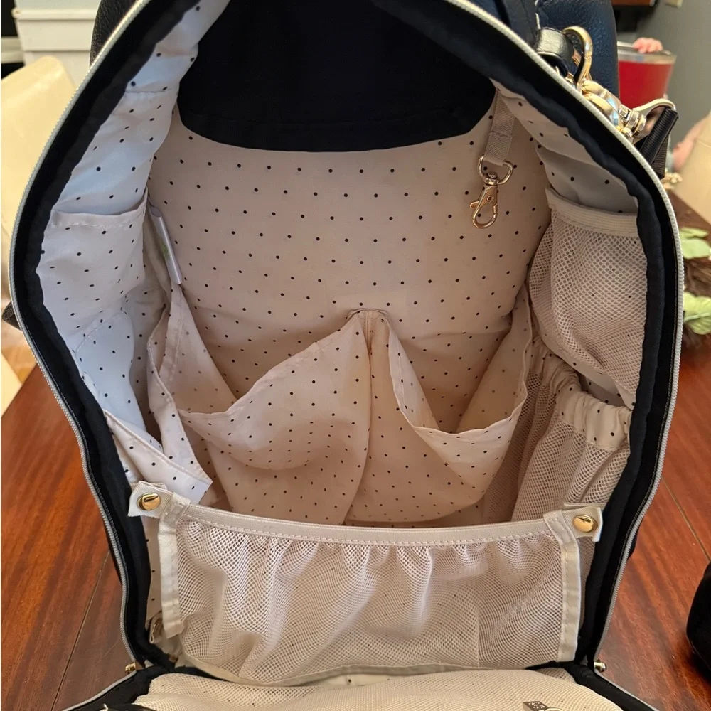 Itzy Ritzy black baby bag backpack